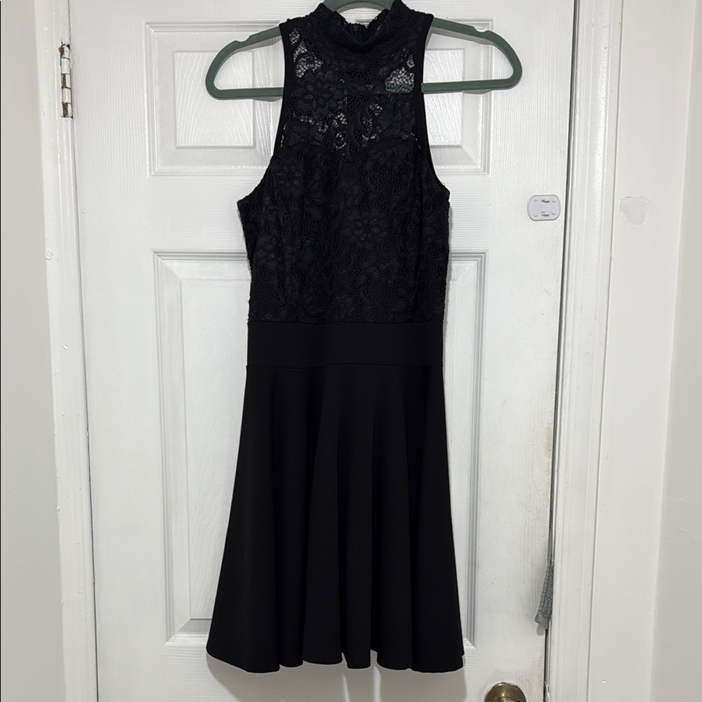 Elegant Black Lace Sleeveless Dress